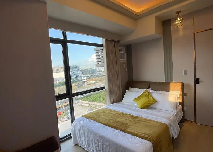 Lovely 2 Bedroom Near Airport & Okada Apartamento
